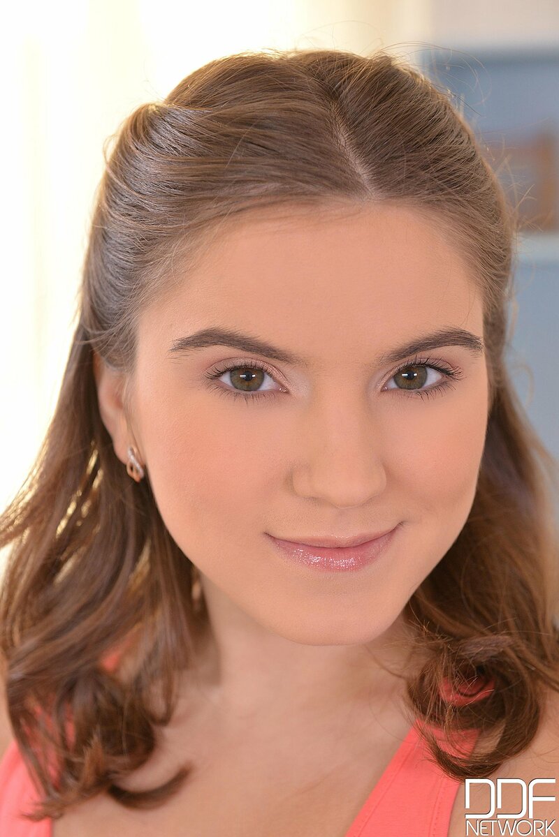 Ева, 22