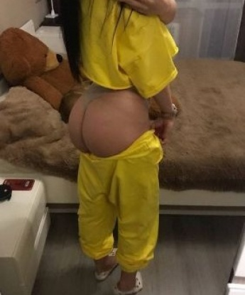 Альбина, 21